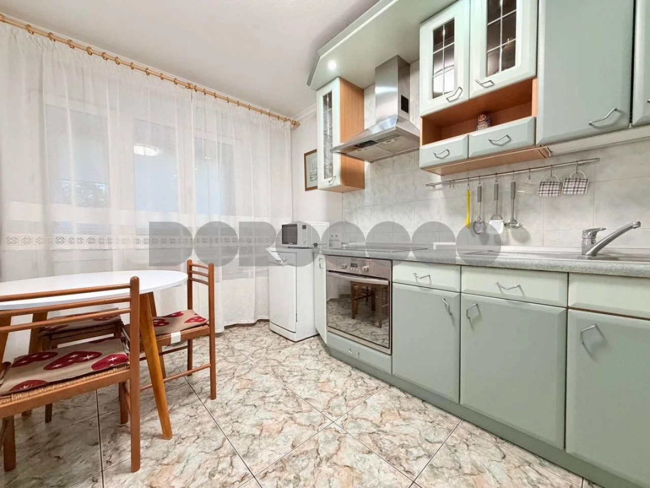 Антоновича 154, 60м2, ремонт, центр, продаж 2к