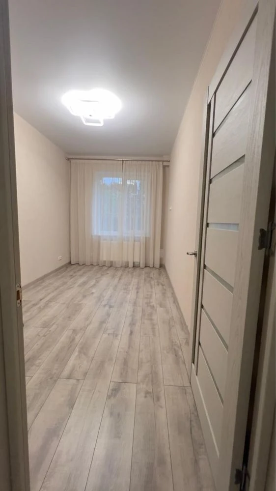 Продаж 3х  кв., вул. Авіаконструкторська 13/2