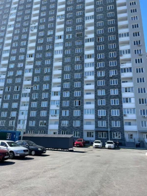 Продаж 2-кімнатної квартири з ремонтом у ЖК «Навігатор-2» БУ