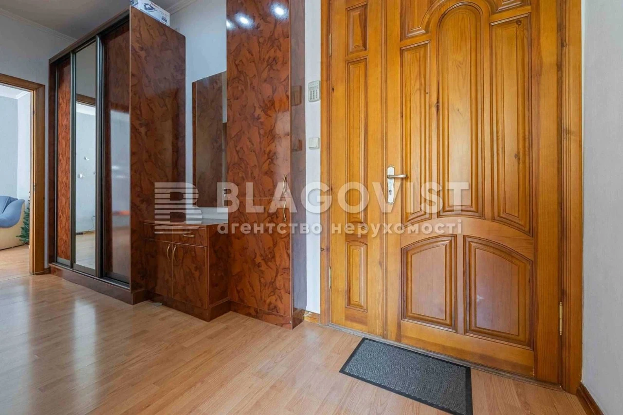 Продаж квартири Волоська Хорива Спаська Поділ Контрактова пл