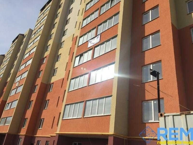 Кирпичные стены, море в окне - вид как с открытки! Квартира