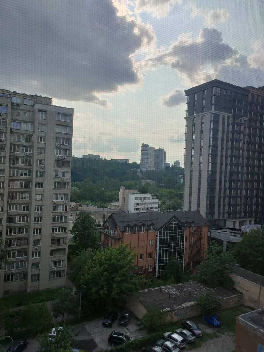 Без % ! Продаж  1 кімнатної квартири в центрі міста .