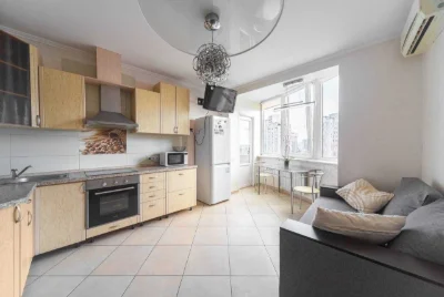 Dniprovska embankment 19-A. 1-room apartment for sale