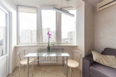 Dniprovska embankment 19-A. 1-room apartment for sale