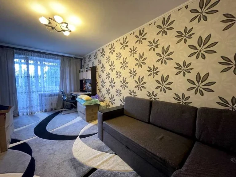 Apartment. Kharkiv, Kharkiv Divisions Street.