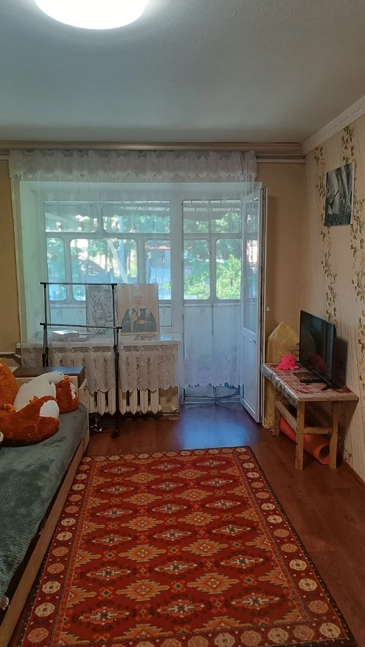 Бориспільське шосе 7А Продається двокімнатна квартира