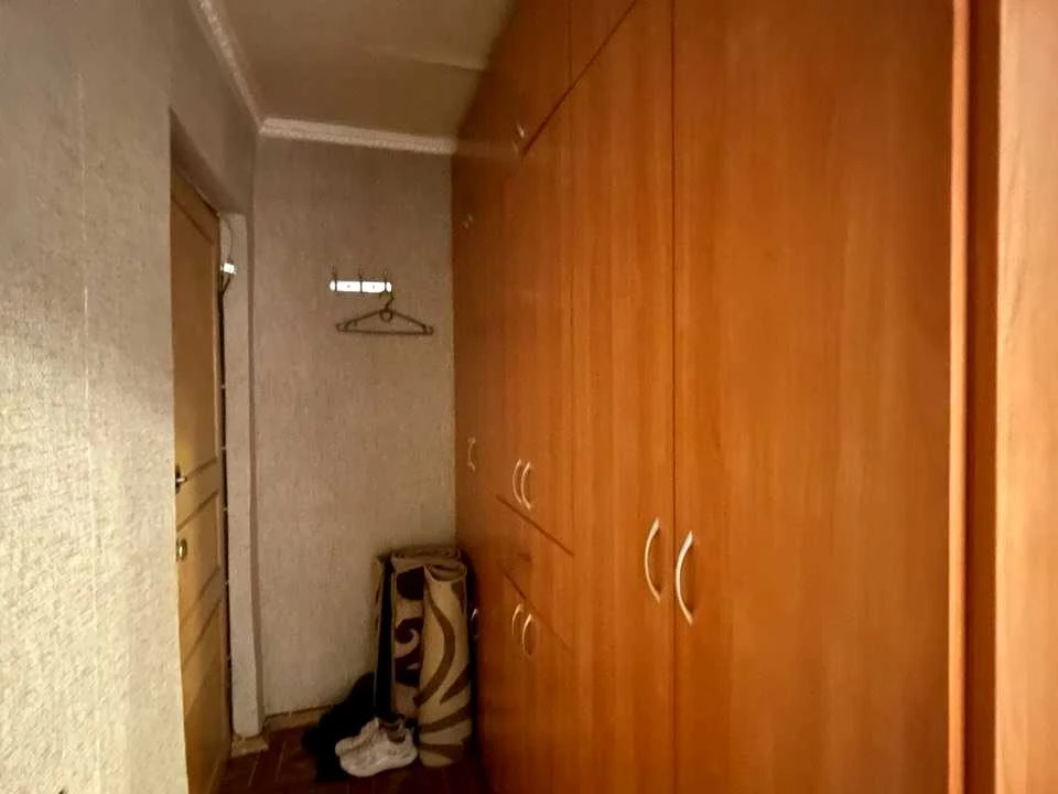 Apartment. Kharkiv, Kharkiv Divisions Street.