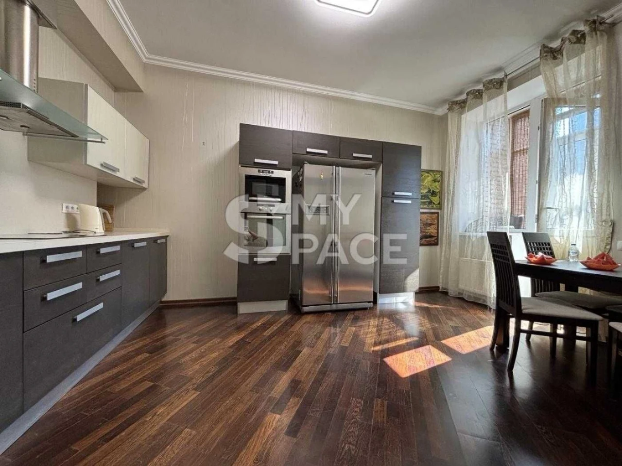 2-room apartment for sale Tyutyunika 16 Pecherskyi district Quiet center