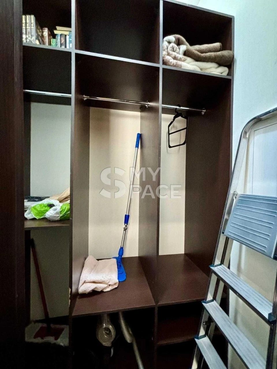 2-room apartment for sale Tyutyunika 16 Pecherskyi district Quiet center