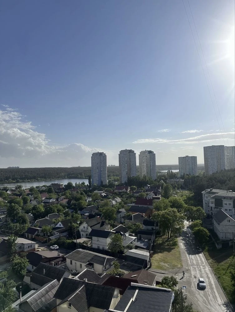For sale 3-room apartment 98m2 metro Akademmistechko Lake Forest