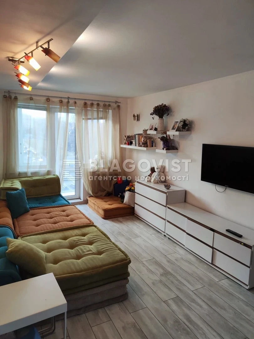 Продаж квартири вул. Щусєва Академіка 40 в Києві / W-7462317