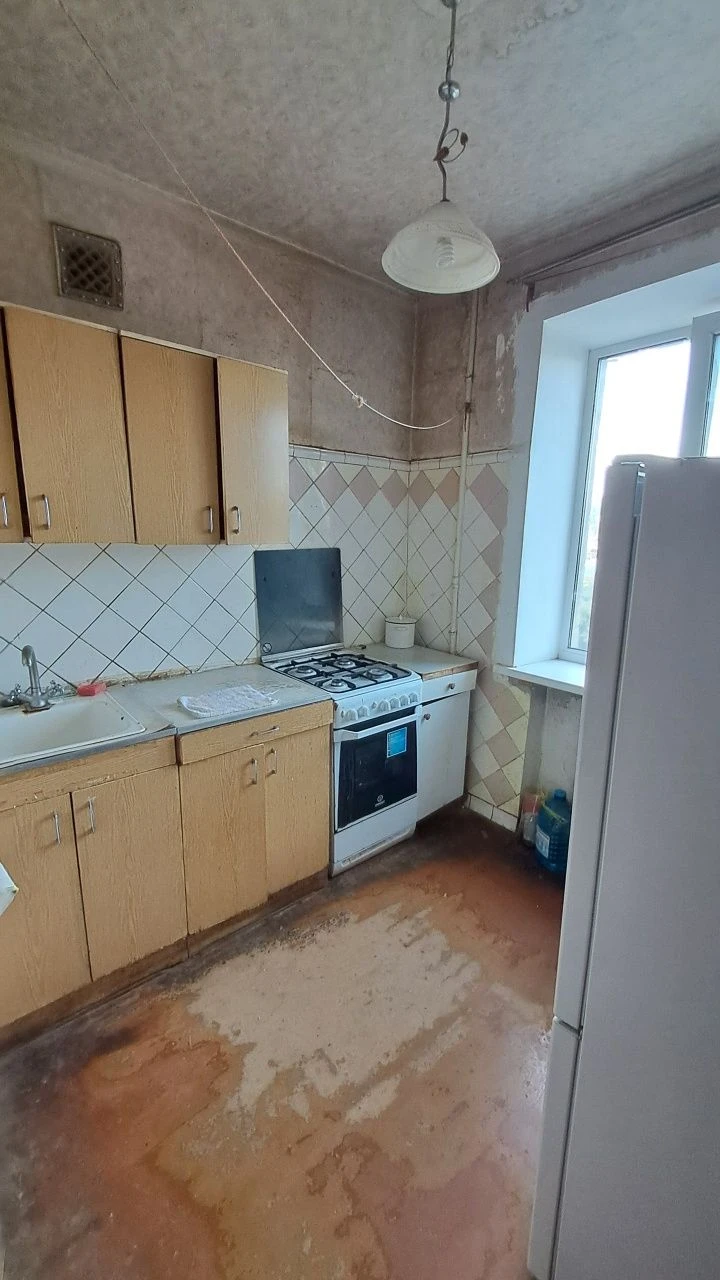 Продам 2к.кв.вул.Курчатова (128-й Бригади Тероборони)