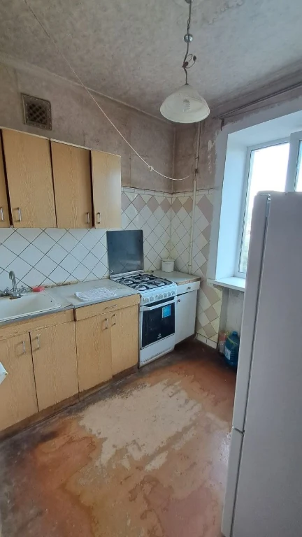 Продам 2к.кв.вул.Курчатова (128-й Бригади Тероборони)