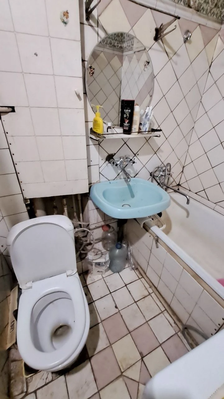 Продам 2к.кв.вул.Курчатова (128-й Бригади Тероборони)