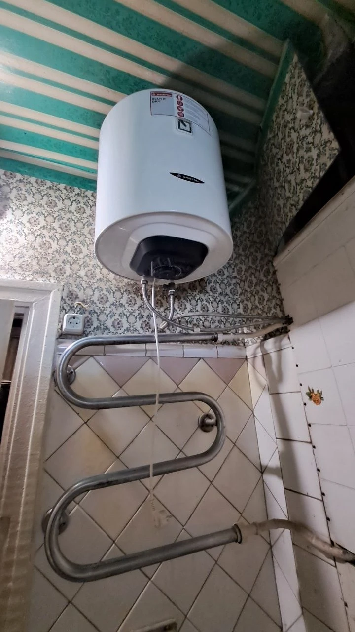 Продам 2к.кв.вул.Курчатова (128-й Бригади Тероборони)