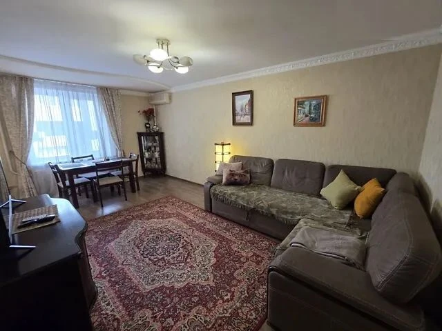 Продажа 3 комн кв Староказацкая, парк Глобы