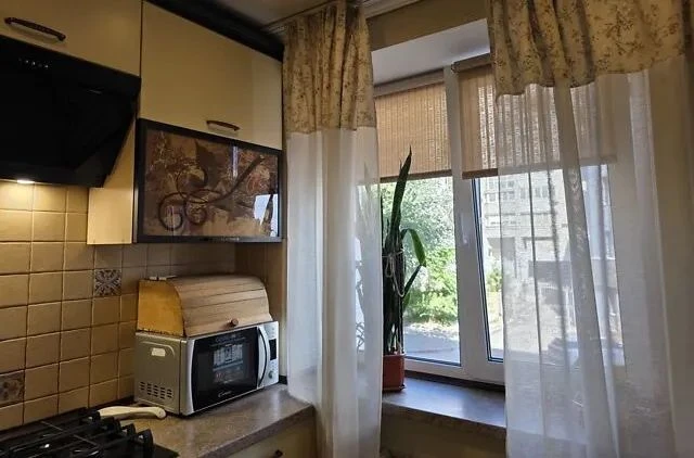 Продажа 3 комн кв Староказацкая, парк Глобы
