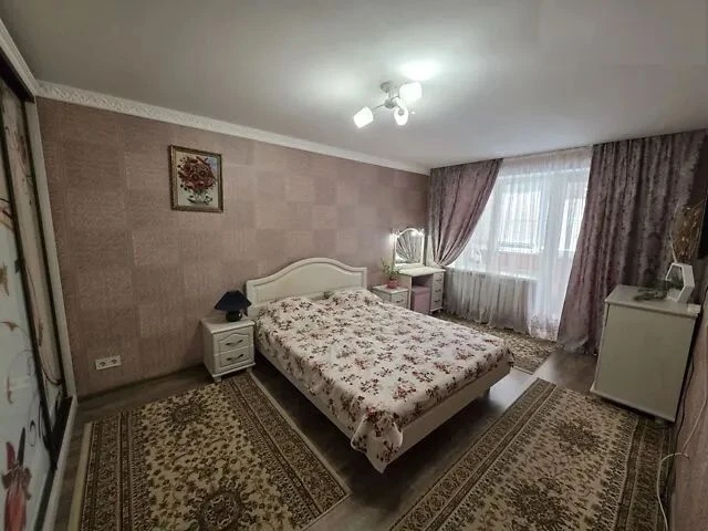 Продажа 3 комн кв Староказацкая, парк Глобы