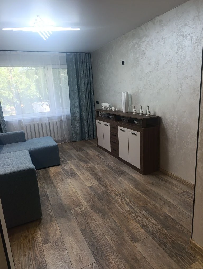 Продам 3 комнатную квартиру Косиора возле ДК