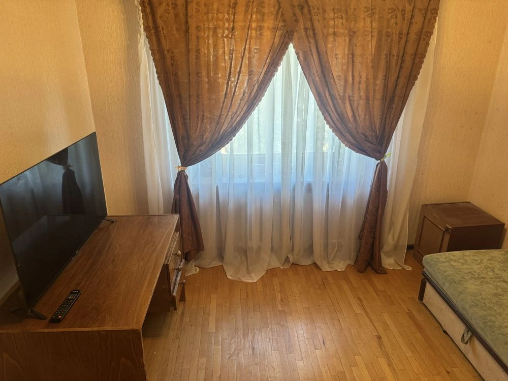 Продажа 3-х ком кв низ пр Ивана Мазепы/ул Караваева 1а