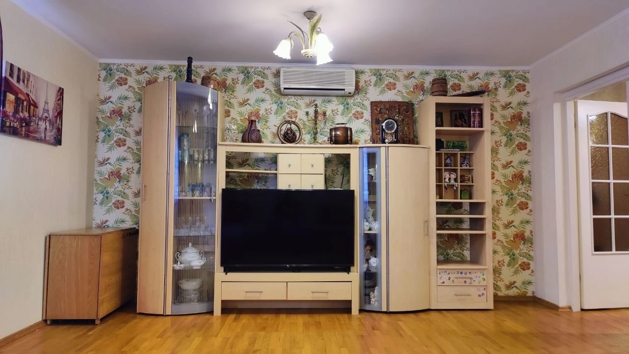 Продам 5к квартиру в центрі, Бородинська, Вартових Неба