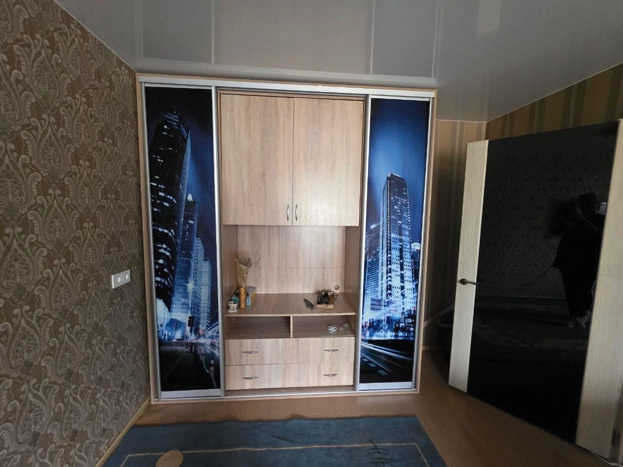 Продам 1 кім квартиру на пр Гагарина.