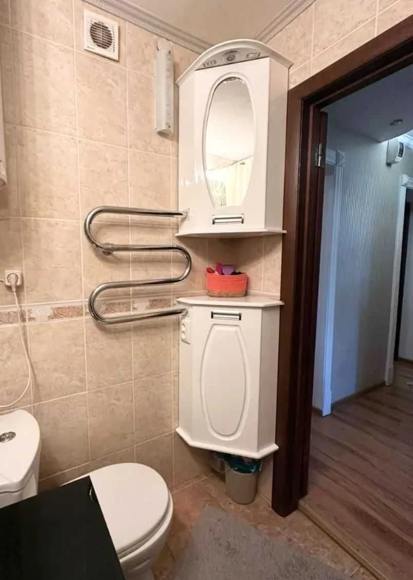Продам 2-к квартиру в кирпичной высотке на пр. Слобожанский