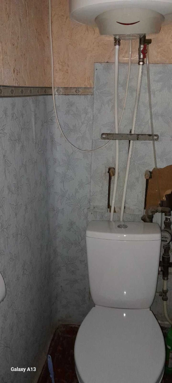 Продам 3 комнатную квартиру пр,Богдана Хмельницкого (Г.Стали
