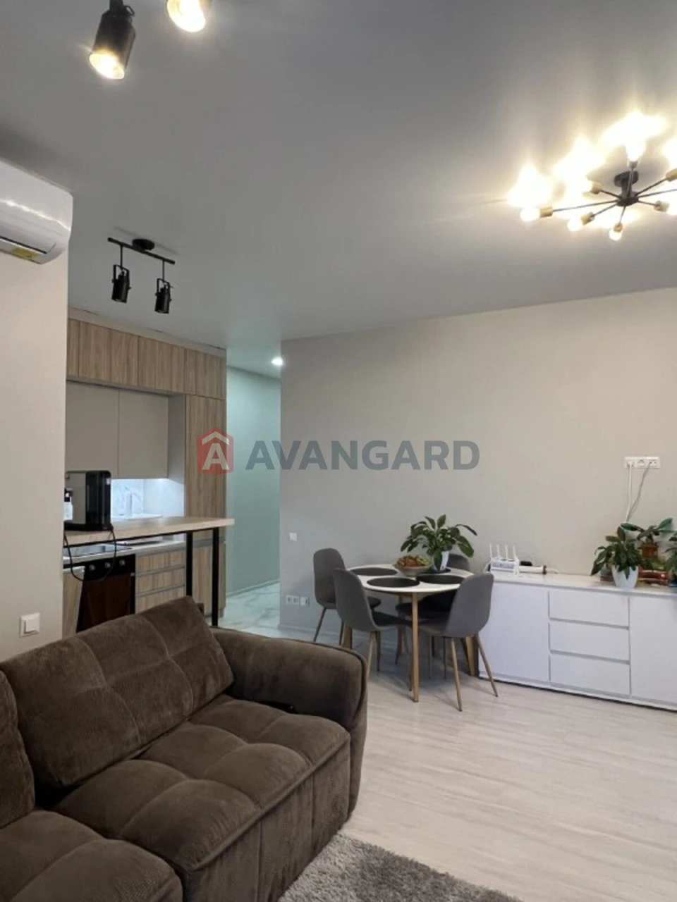 Продам 2к 70м2 с ремонтом ЖК Панорама