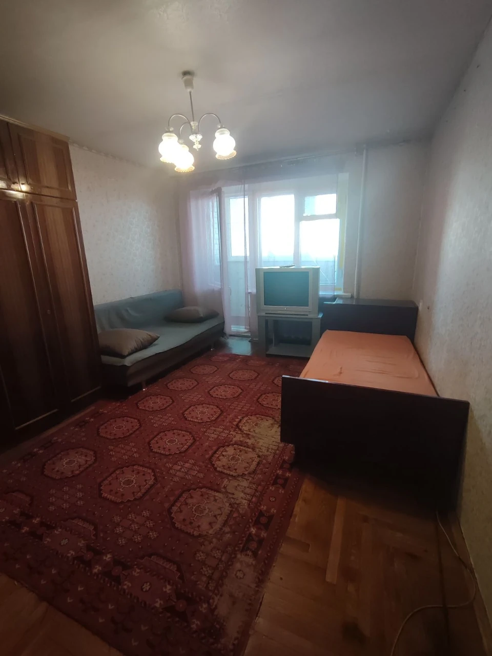 Продам 1к.кв. Тополь 1 Эпицентр