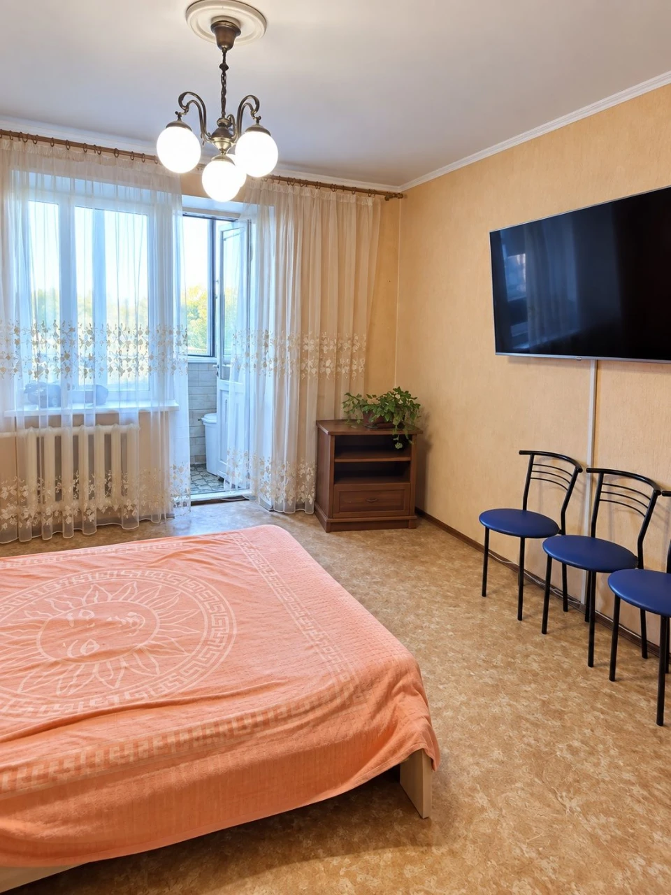 Продам 2-кімнатну Таїрова цегляний будинок 2000-х років