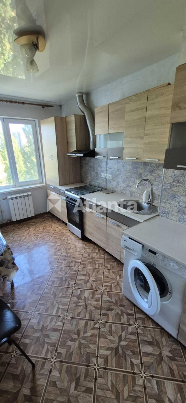 3-кімнатна квартира 63 м² Косметичний ремонт. вул. Блажка.