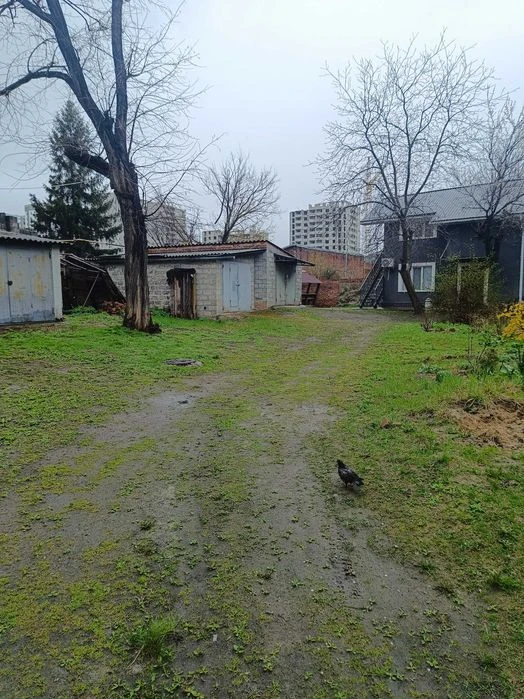 Two-bedroom apartment for sale on Grekovskaya Street, near the Circus.