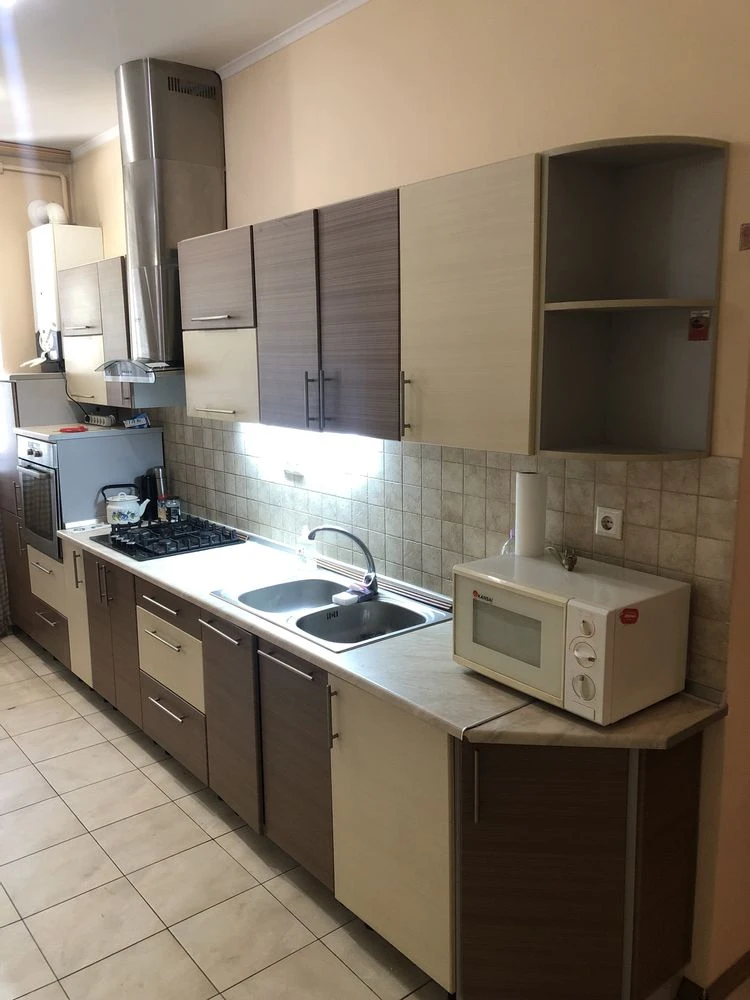 Продам 3 комнатную квартиру на Черемушках