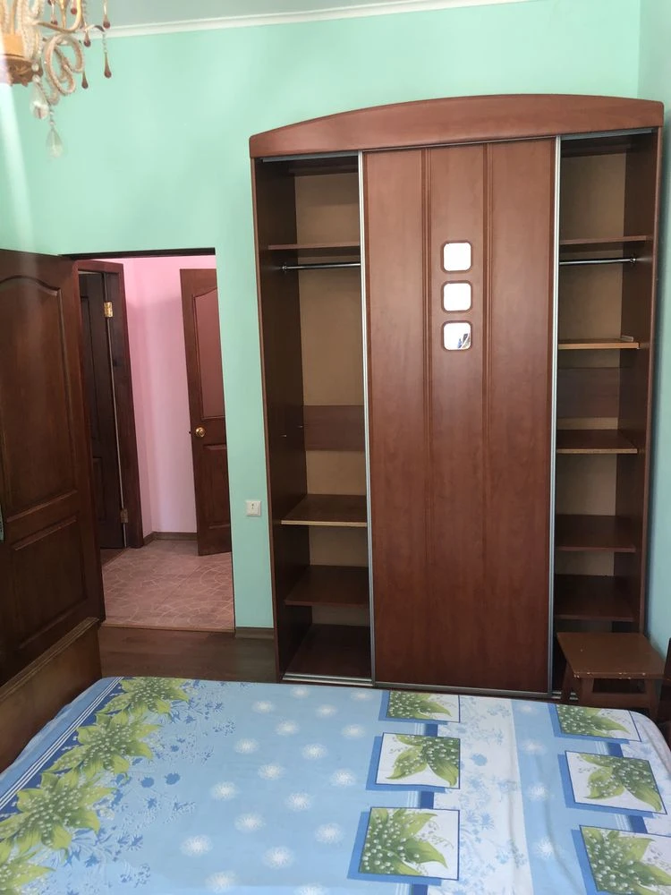 Продам 3 комнатную квартиру на Черемушках