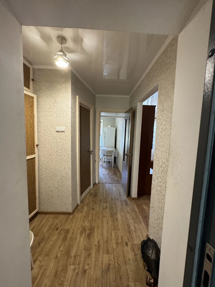 Срочно, торг,  квартира в кирпичном доме рядом с Черемушками