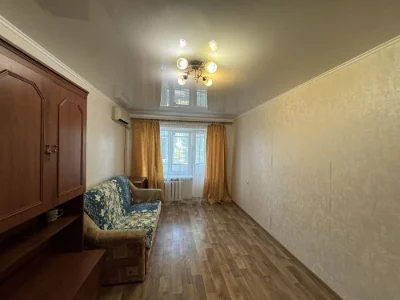 Срочно, торг,  квартира в кирпичном доме рядом с Черемушками