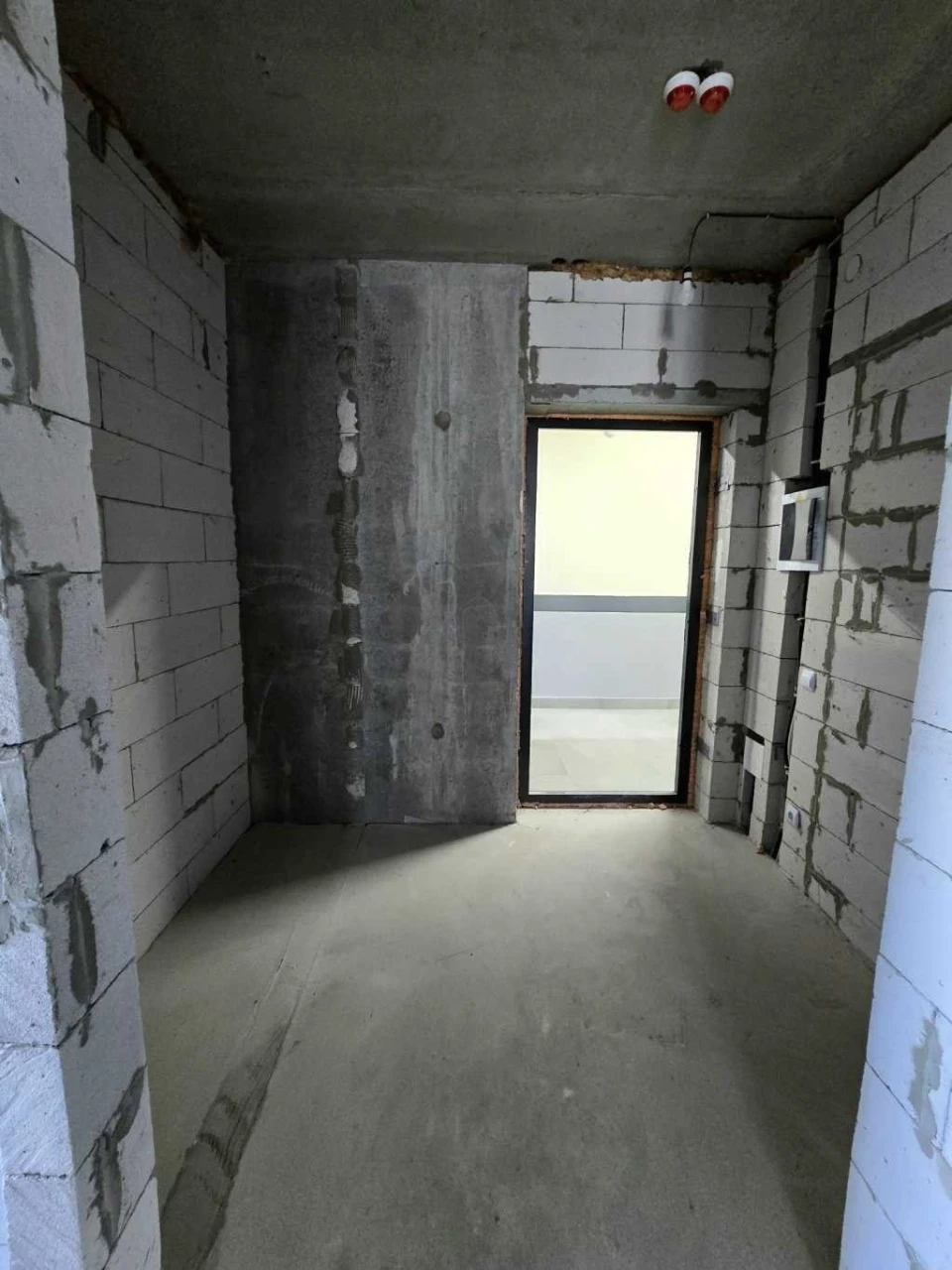 Продажа: Трехкомнатная квартира 98 м², Днепровская наб., 15К