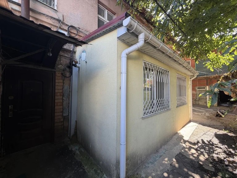 1 кімнатна квартира під ремонт АГВ вулиця Кітузакія Маліновс
