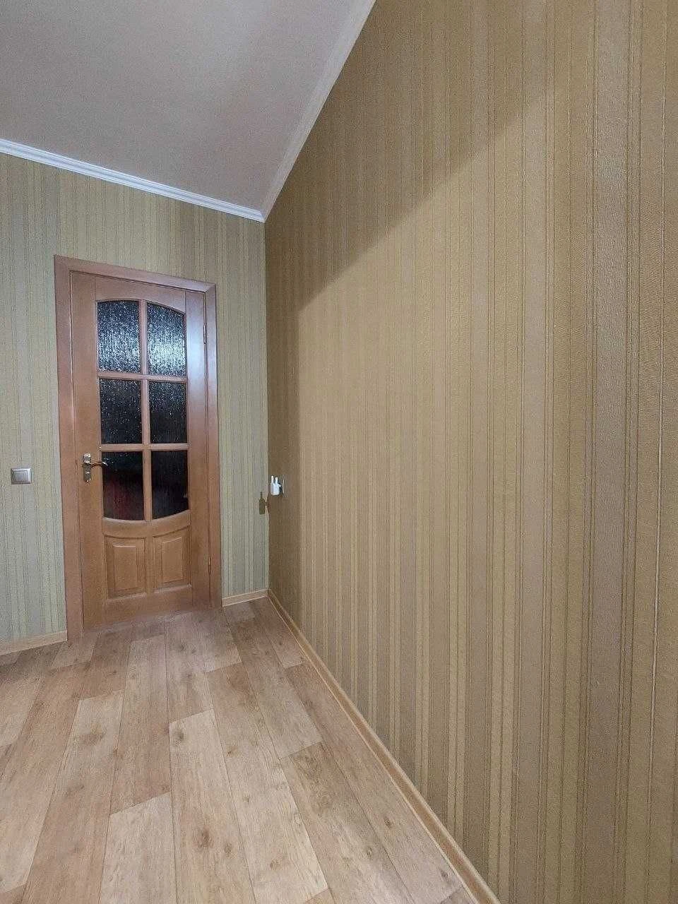 Продам" 3-х кімнатну квартиру на вул. Ак.Сахарова /ВСЕ Залиш
