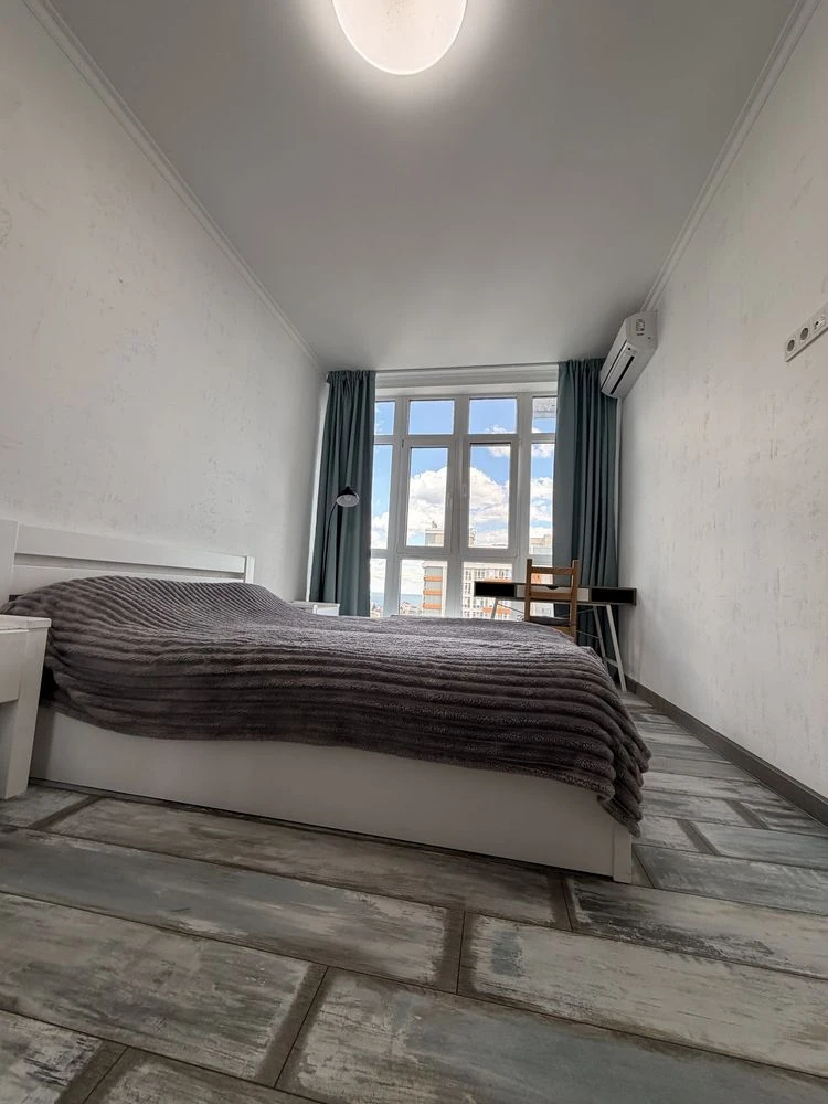 Продам красивую 2 х ком квартиру ЖК 4 Сезона