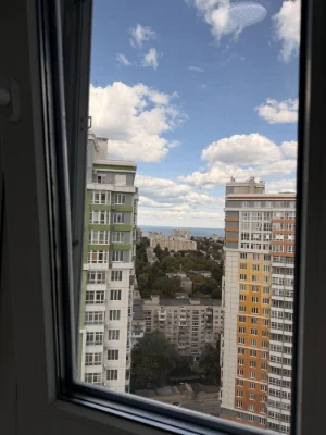 Продам красивую 2 х ком квартиру ЖК 4 Сезона