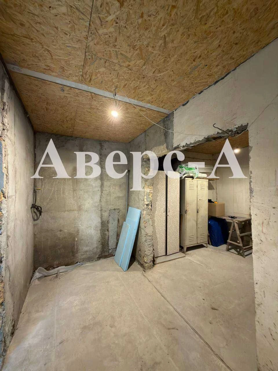 Продам квартиру со своим двором