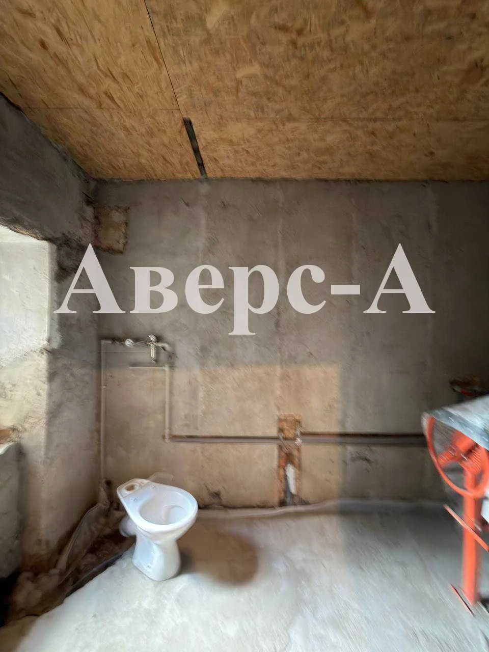 Продам квартиру со своим двором