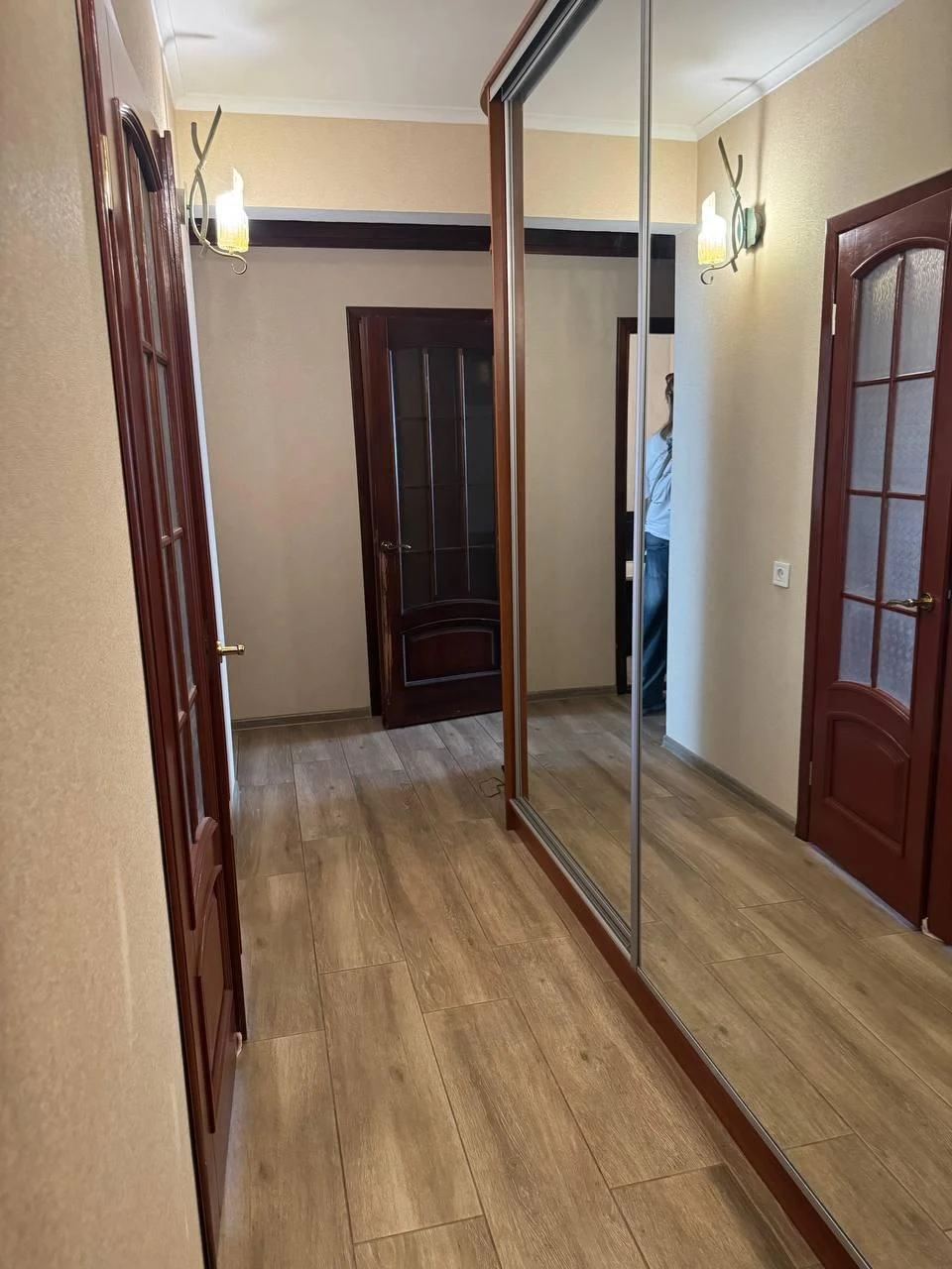 Продаж 3-кімнатної квартири на Десантному бульварі (3-368-81
