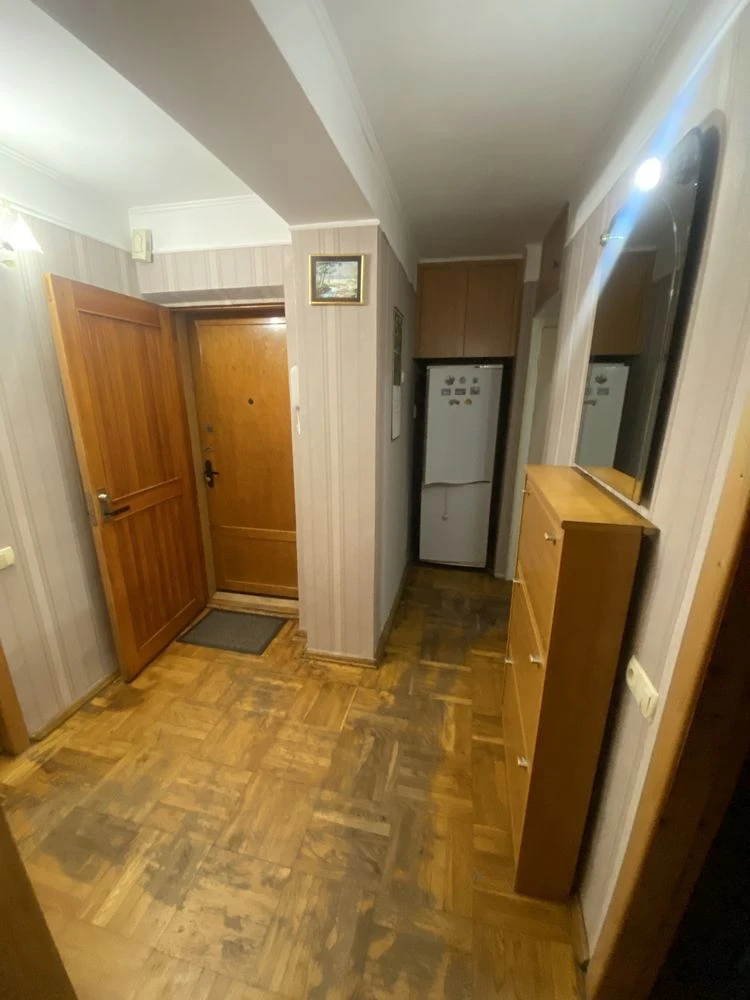 ПРОДАМ квартиру в центре ТАИРОВА