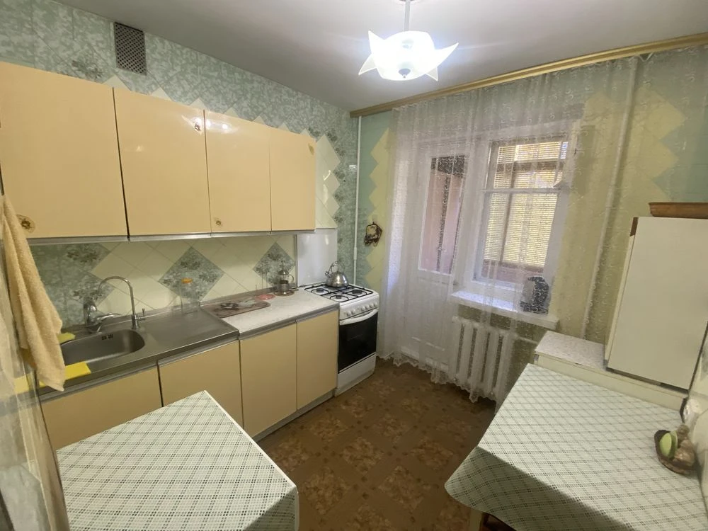ПРОДАМ квартиру в центре ТАИРОВА