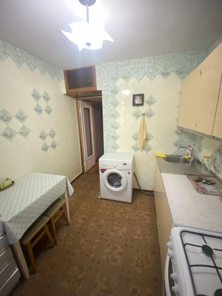 ПРОДАМ квартиру в центре ТАИРОВА