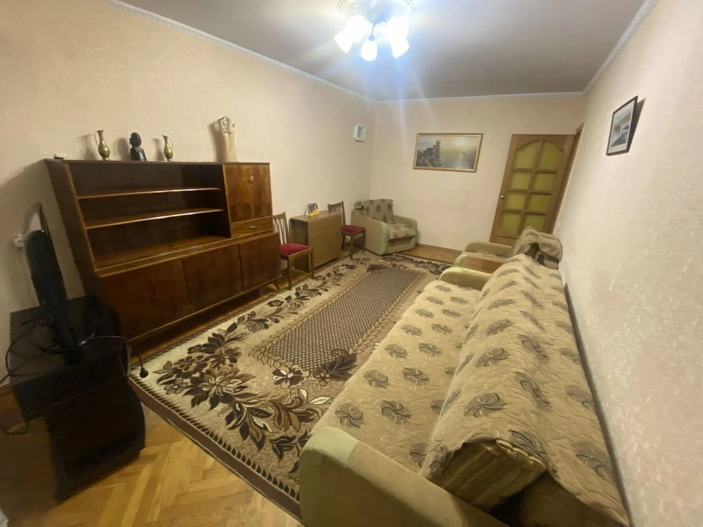 ПРОДАМ квартиру в центре ТАИРОВА