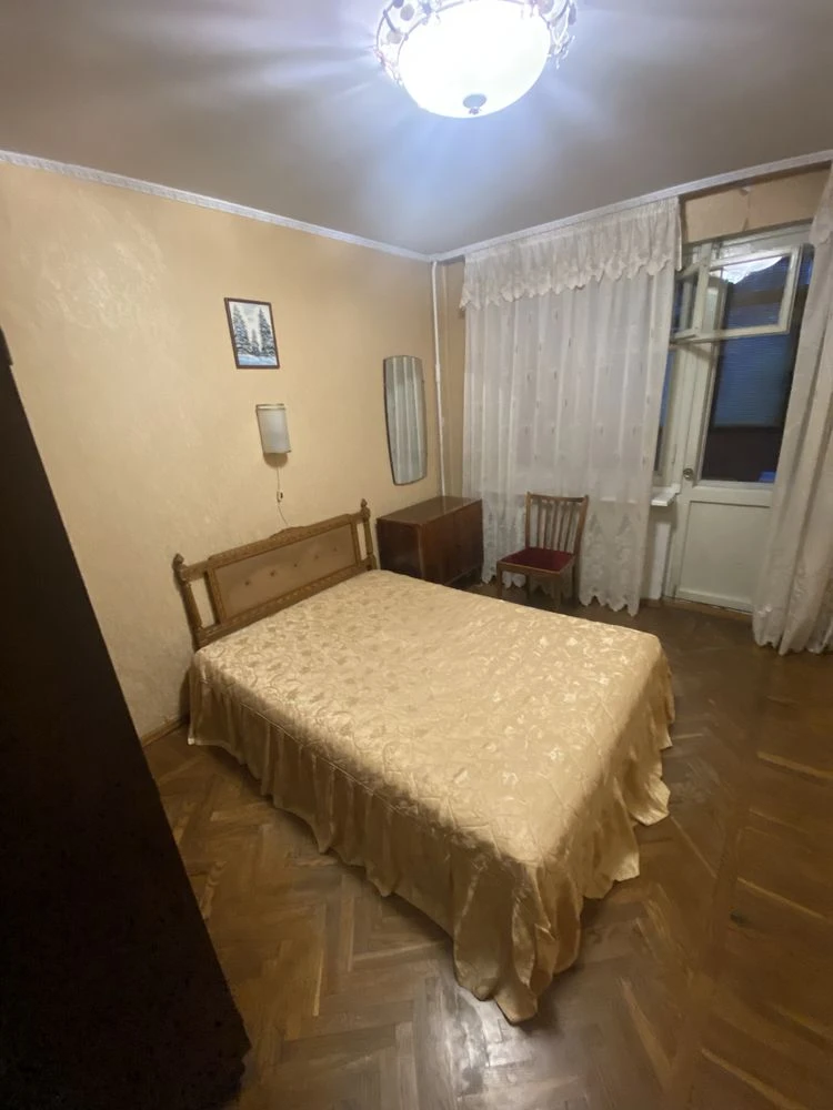 ПРОДАМ квартиру в центре ТАИРОВА